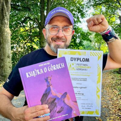 Hurra! 🥳🧡💜 Książka o górach” ⛰ ⛰  @robbmaciag z ilustracjami Patriciji @bliujstodulska @agoradladzieci ❤️📚 z nagrodą w kategorii literatura dla dzieci w Konkursie Książka Górska Roku 2024 im. Wawrzyńca Żuławskiego! 🥳 @festiwalgorski im. Andrzeja Zawady 

Gratulujemy twórcom 👏👏 i dziękujemy jury 🤩Duma i radość przeogromna! 🔥. #książkaogórach #nagroda #konkurs #najlepsza #robbmaciąg #patricijabliujstodulska #góry #przygoda #książka #książki #książkidladzieci #wyprawa #podróże #ski #tatry #himalaje #narty #wspinaczka #pasja #hobby #agoradladzieci #festiwalgórskilądekzdrój