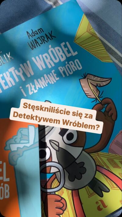 Detektyw Wróbel powraca! 🪶
Tylko On może rozwiązać sprawę tajemniczych przybyszów, jacy pojawili się u nas ostatnio. Gwarantujemy: 
✨ świetną zabawę, 
✨ mnóstwo fascynujących ciekawostek przyrodniczych, 
✨ całą masę dowcipnych dialogów (i kilka sucharów) oraz 
✨ powrót dawno niewidzianych ptasich przyjaciół!

Jest na co czekać! Trzeci tom 📚 serii przygodowo-przyrodniczych komiksów autorstwa niedościgłego duetu @tomasz.samojlik & @adamwajrak już 9 października!

📗 Książka „Detektyw Wróbel i tajemniczy przybysze” w przedsprzedaży w @kulturalnysklep i @empikcom 
Linki znajdziecie w naszym BIO 📚

#detektywwróbel #detektywwróbelizłamanepióro #detektywwróbelistrutydziób #detektywwróbelitajemniczyprzybysze #umarłylas #nieumarłylas #zewpadliny #tomaszsamojlik #adamwajrak #komiksdladzieci #komiksy #polskikomiks #ksiazkidladzieci #edukacja #przyroda #ptakipolski #wróbel #kochamczytać #zapowiedź #agoradladzieci #radośćczytania